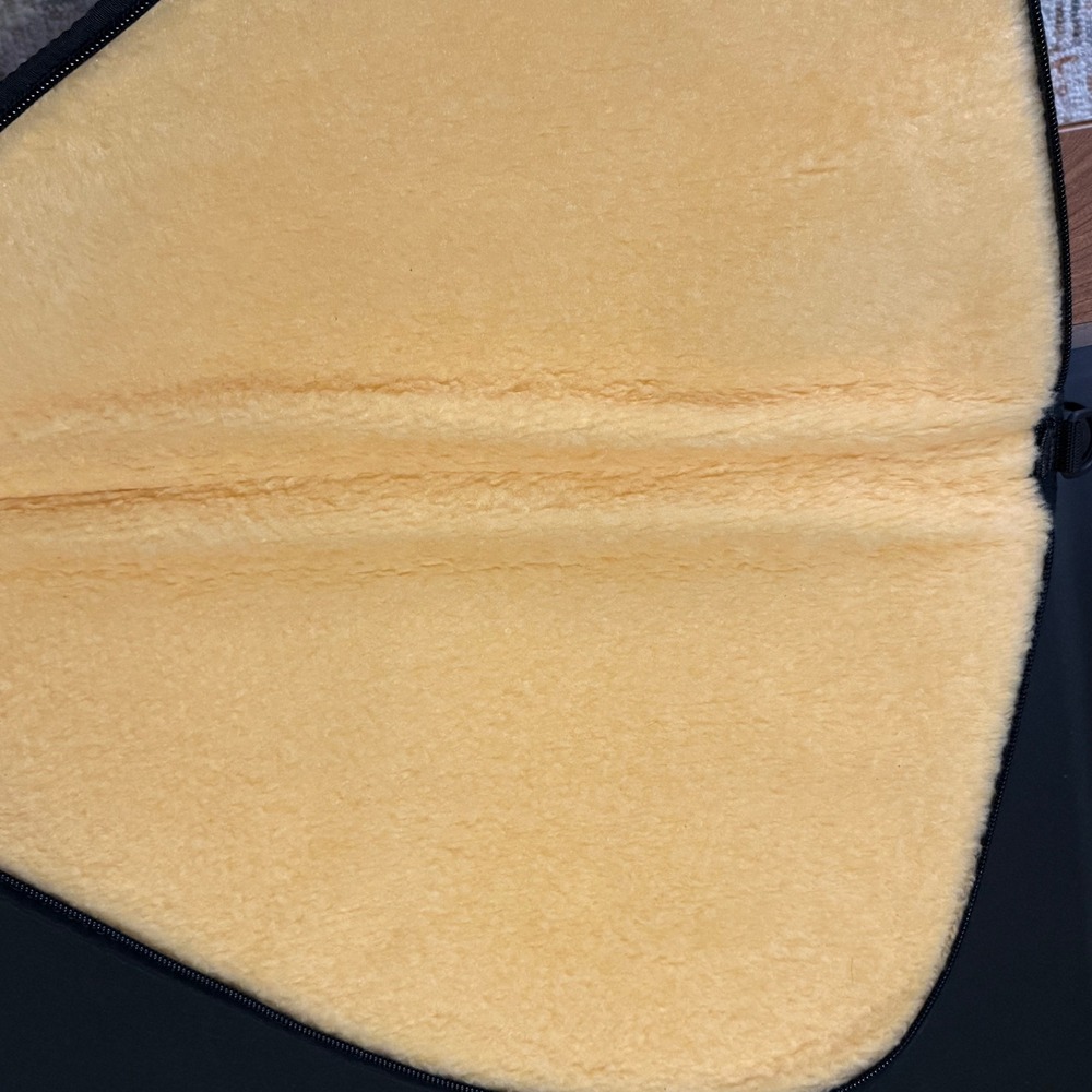 Hunter Company 6304 Suede Pistol Rug Soft Gun Case Fleece Lined Tan Made in USA - Picture 4 of 4